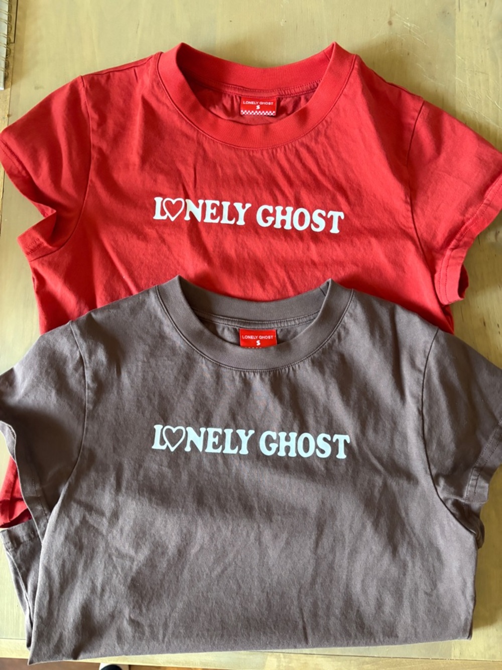 Lonely Ghost Graphic T-Shirt - Red/Brown Bundle